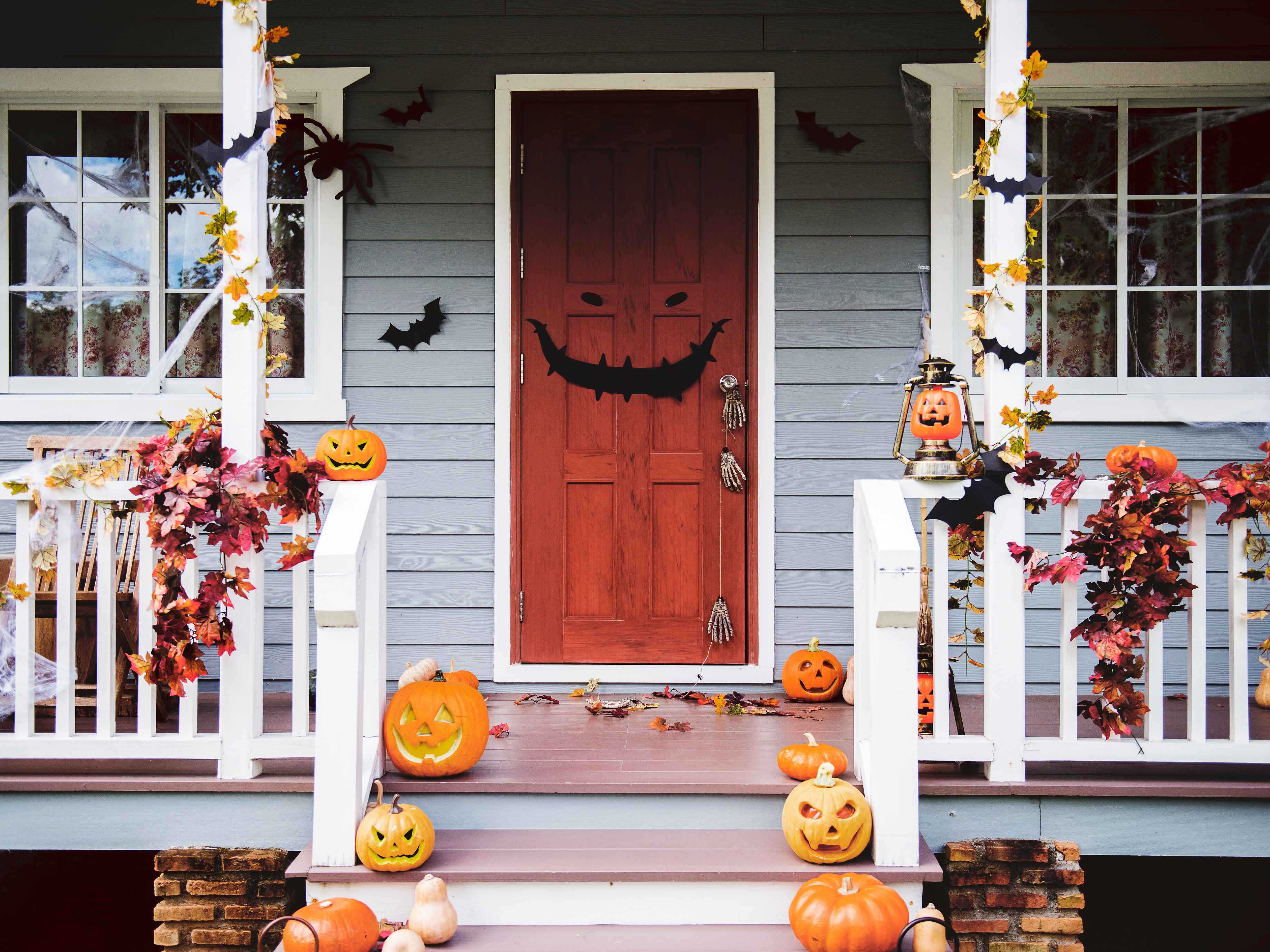 The best Halloween decorated houses