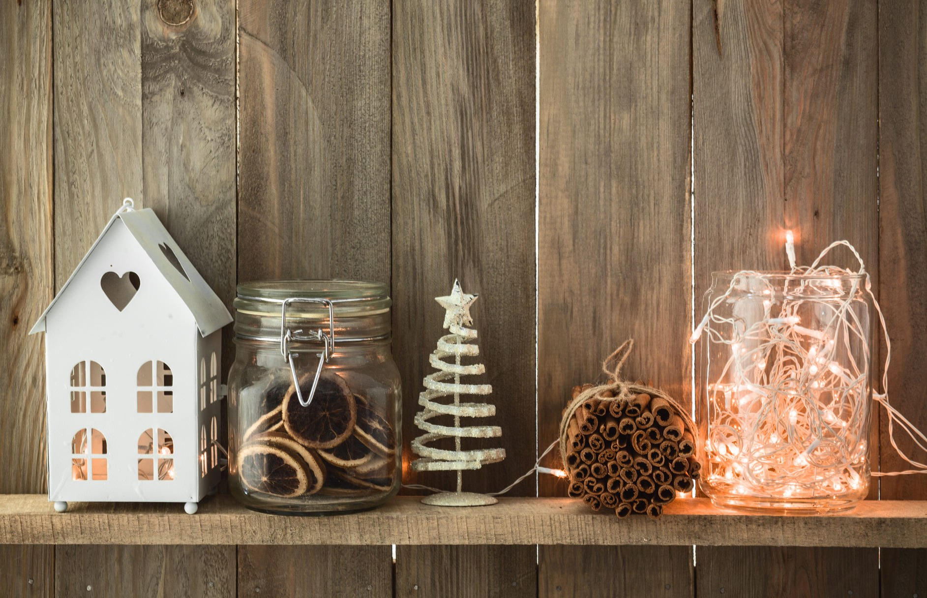 How to decorate for Christmas on a budget