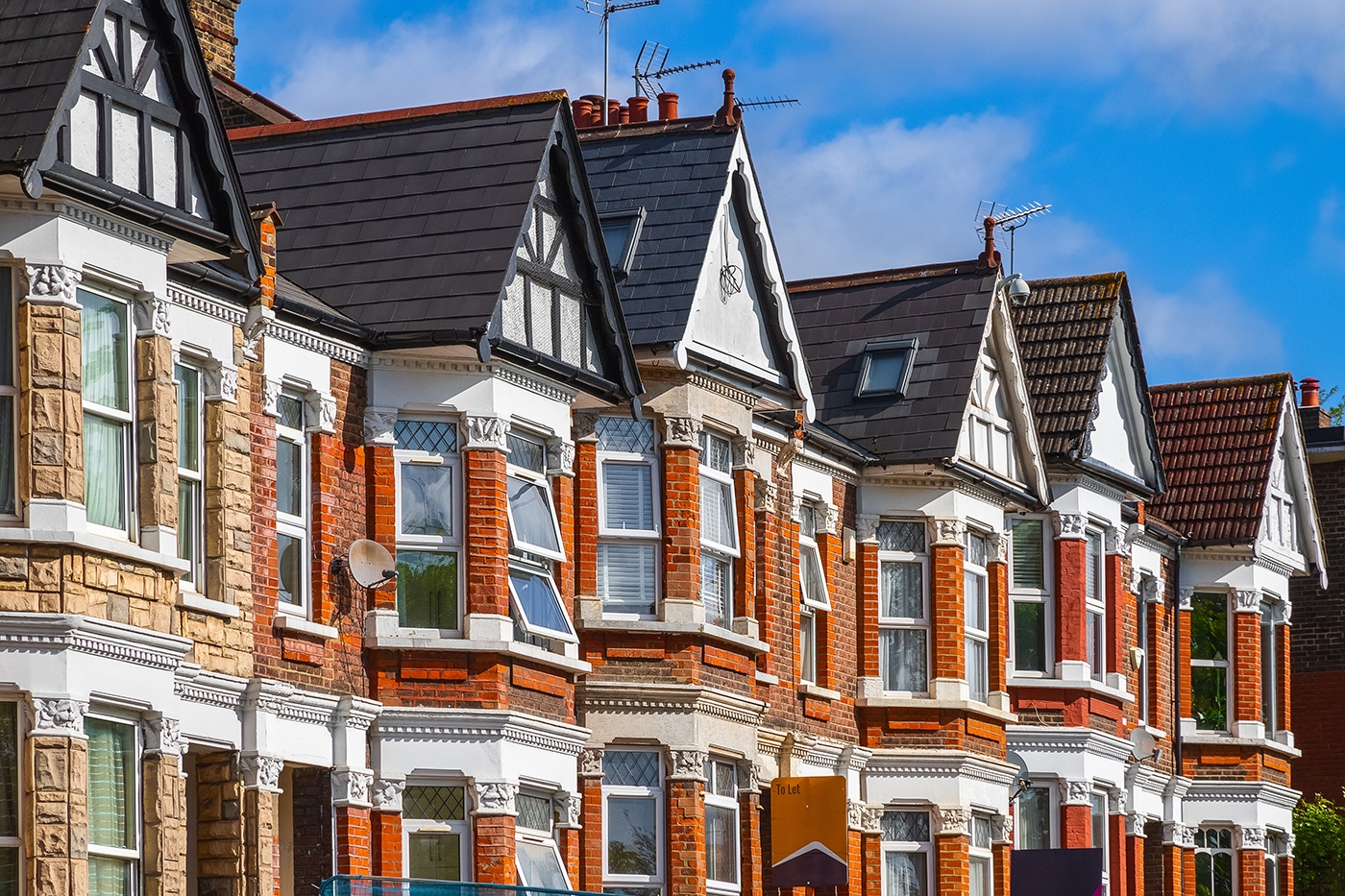 what-you-need-to-know-about-buying-a-terraced-house-martin-co