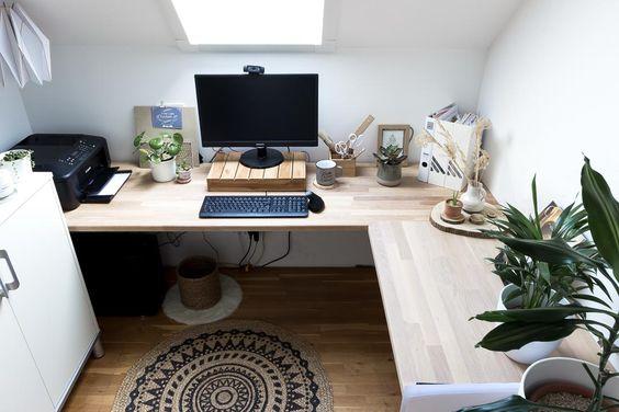 10 DIY Small Home Office Ideas for When You Have No Space